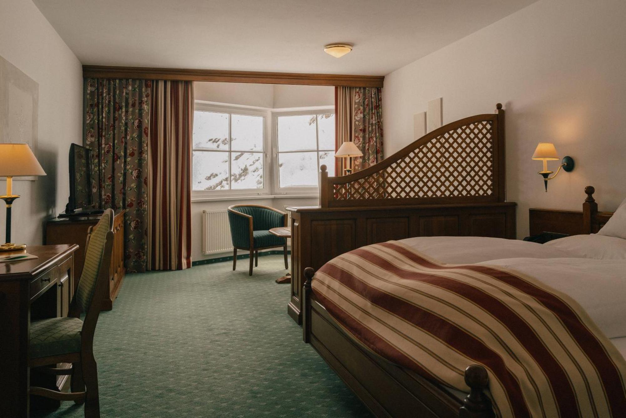 Alpenhotel St.Christoph سانت كريستوف ام ايه المظهر الخارجي الصورة